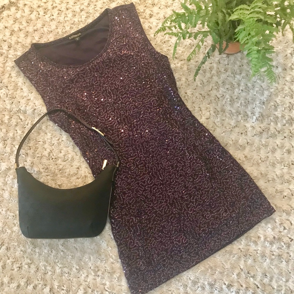 NWOT 🌸SEQUENCE DRESS🌸